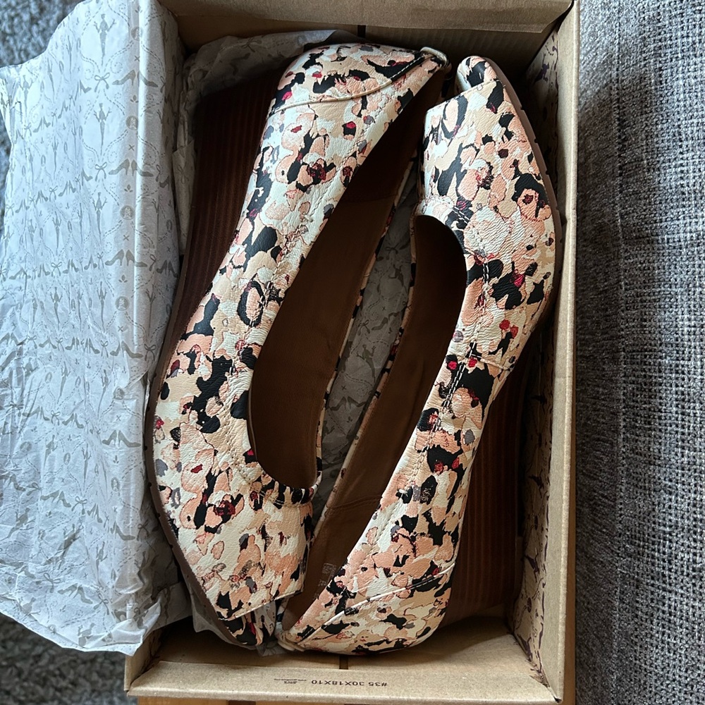 Clarks Artisan Vendra Daisy wedges